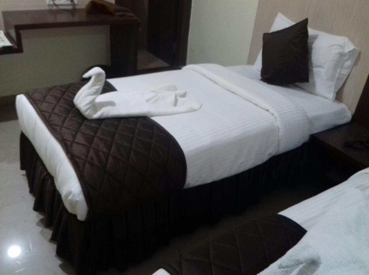 Hotel Tiruchendur Mani Iyer Palni Exterior foto