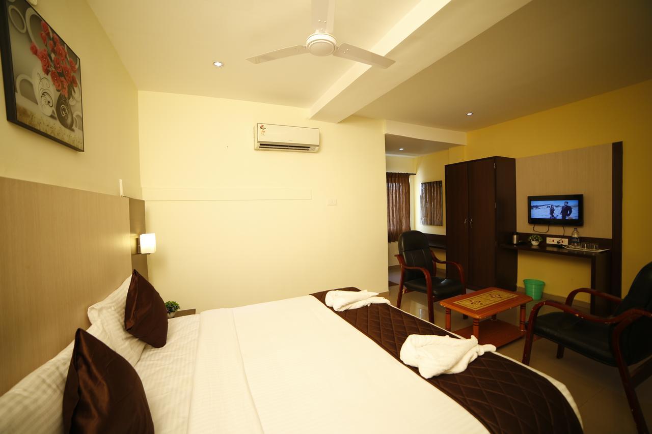Hotel Tiruchendur Mani Iyer Palni Exterior foto