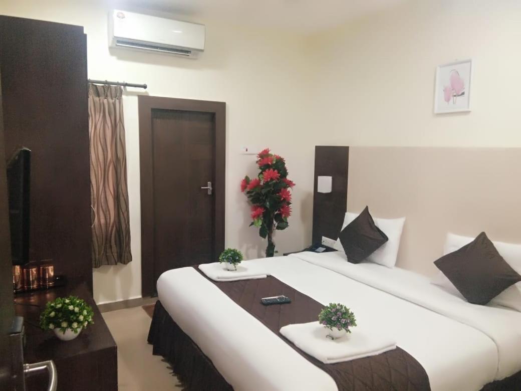 Hotel Tiruchendur Mani Iyer Palni Exterior foto